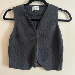 Universal Thread Charcoal Knit Vest